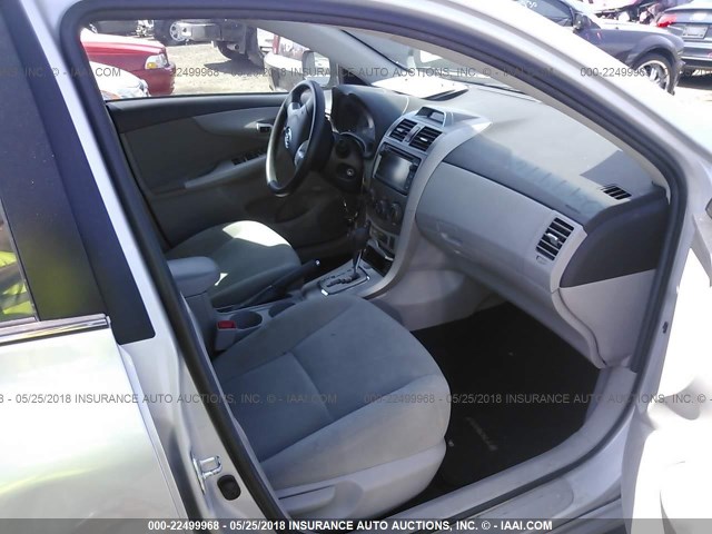 2T1BU4EE9DC987198 - 2013 TOYOTA COROLLA S/LE SILVER photo 5