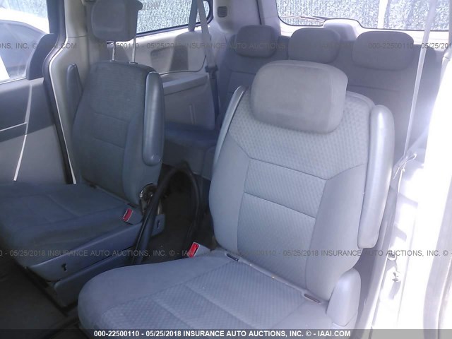 2D4RN4DE8AR171868 - 2010 DODGE GRAND CARAVAN SE YELLOW photo 8