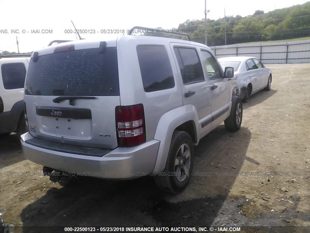 1J8GN28K78W276744 - 2008 JEEP LIBERTY SPORT SILVER photo 4