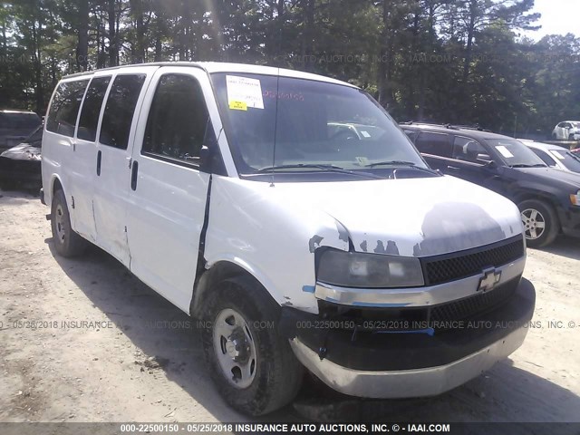 1GBFG15T061262011 - 2006 CHEVROLET EXPRESS G1500  WHITE photo 1