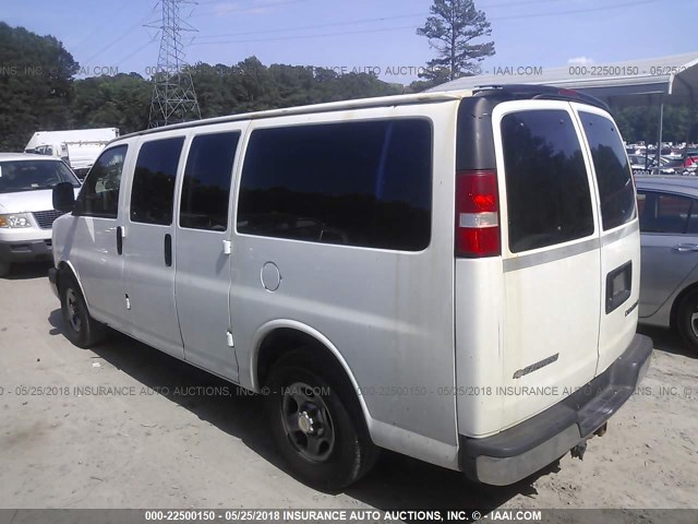 1GBFG15T061262011 - 2006 CHEVROLET EXPRESS G1500  WHITE photo 3