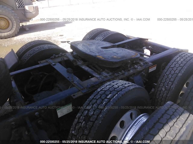 3AKJGLDR8DSBR0564 - 2013 FREIGHTLINER CASCADIA 125  RED photo 7