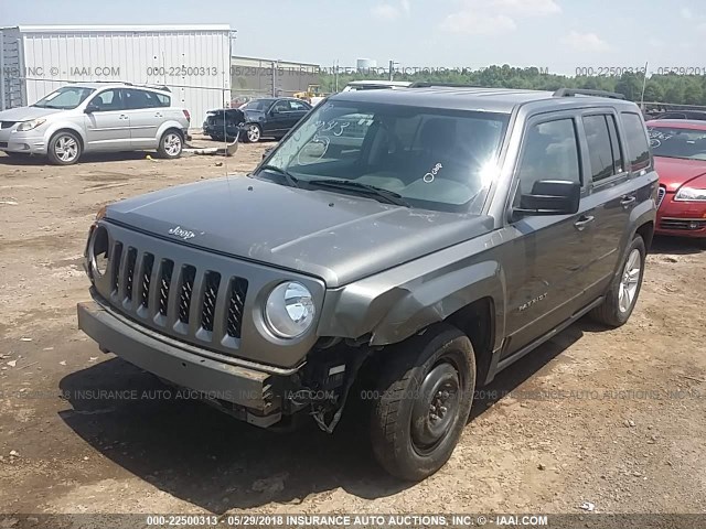 1C4NJPFAXCD557006 - 2012 JEEP PATRIOT LATITUDE GRAY photo 2