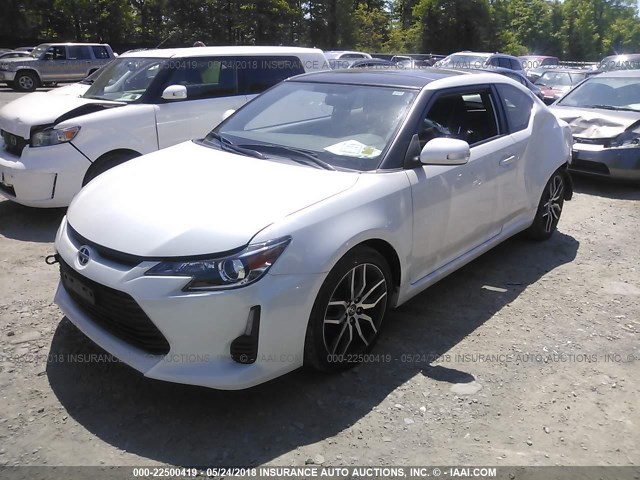 JTKJF5C77FJ002445 - 2015 TOYOTA SCION TC WHITE photo 2