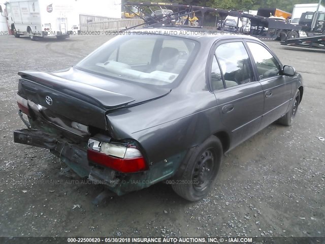 2T1BB02E6VC182828 - 1997 TOYOTA COROLLA DX GREEN photo 4