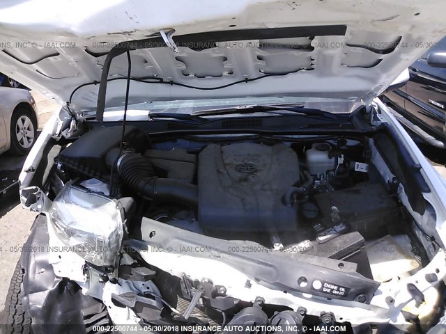 5TFCZ5AN1GX003145 - 2016 TOYOTA TACOMA DBL CAB/SR/SR5/TRD SPT/OR WHITE photo 10