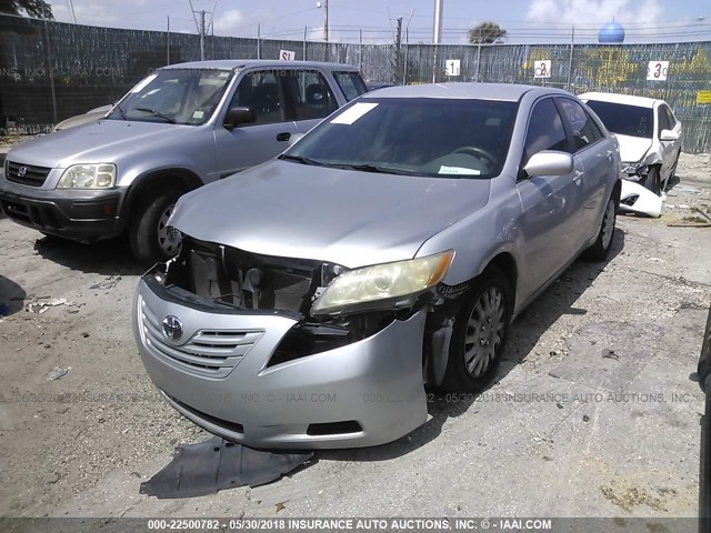 4T1BE46K97U506287 - 2007 TOYOTA CAMRY NEW GENERAT CE/LE/XLE/SE SILVER photo 2