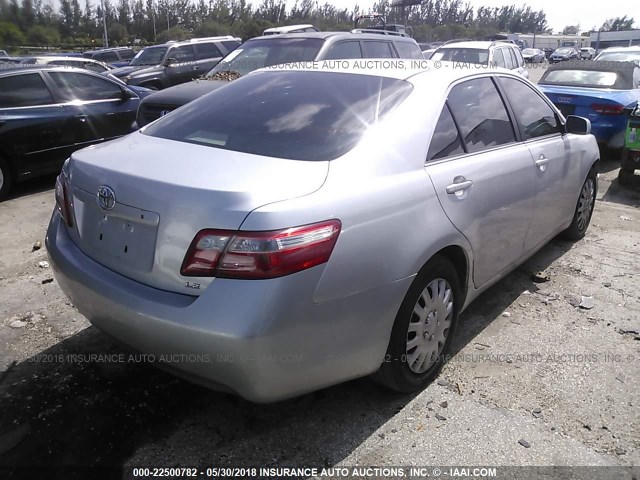 4T1BE46K97U506287 - 2007 TOYOTA CAMRY NEW GENERAT CE/LE/XLE/SE SILVER photo 4