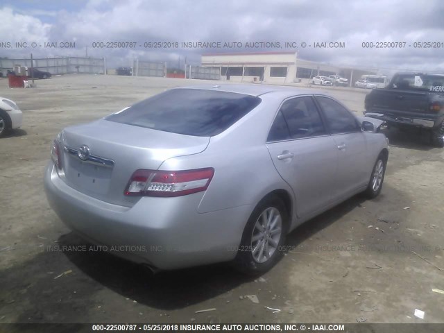 4T1BF3EK3AU100344 - 2010 TOYOTA CAMRY SE/LE/XLE SILVER photo 4