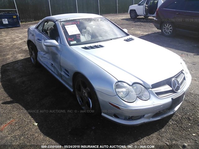 WDBSK75F15F103116 - 2005 MERCEDES-BENZ SL 500 SILVER photo 1