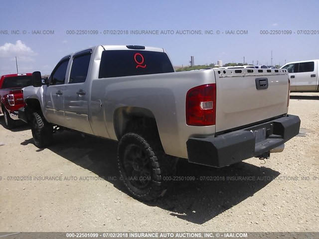 1GCHK53699F174864 - 2009 CHEVROLET SILVERADO K2500 HEAVY DUTY LT SILVER photo 3