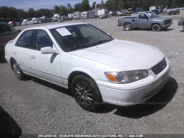 4T1BG22K5YU734180 - 2000 TOYOTA CAMRY CE/LE/XLE 白色 照片 1