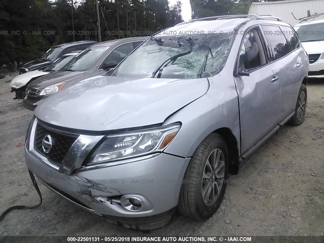 5N1AR2MN1GC663674 - 2016 NISSAN PATHFINDER S/SV/SL/PLATINUM SILVER photo 2