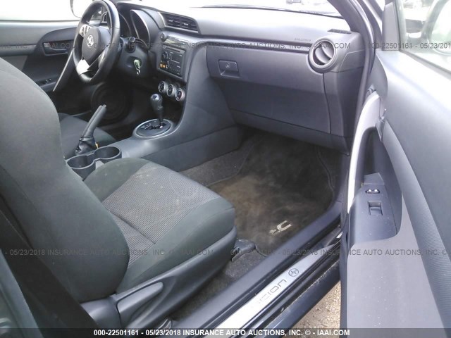 JTKJF5C72D3049965 - 2013 TOYOTA SCION TC 灰色 照片 5