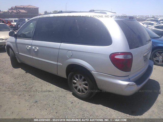 2C4GP74L22R690723 - 2002 CHRYSLER TOWN & COUNTRY EX SILVER photo 3