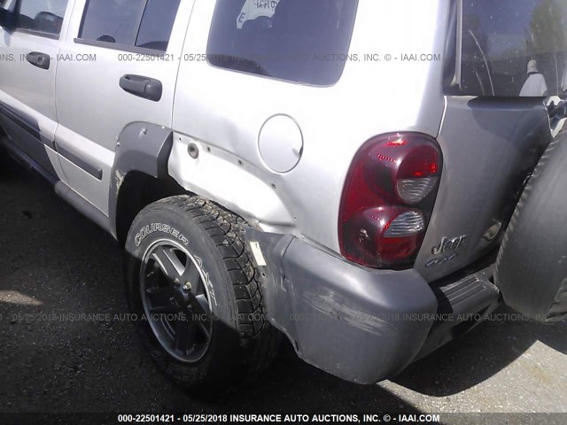 1J4GL38K55W642550 - 2005 JEEP LIBERTY RENEGADE SILVER photo 6