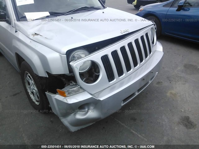 1J8FT28037D413978 - 2007 JEEP PATRIOT SPORT SILVER photo 6