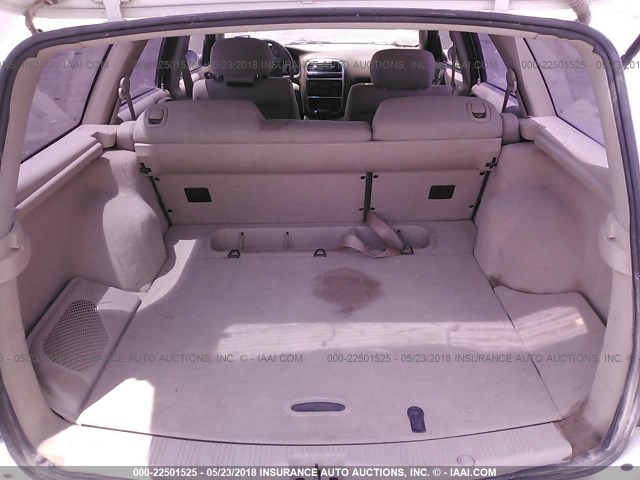 1G8JU84F33Y540366 - 2003 SATURN LW200 WHITE photo 8