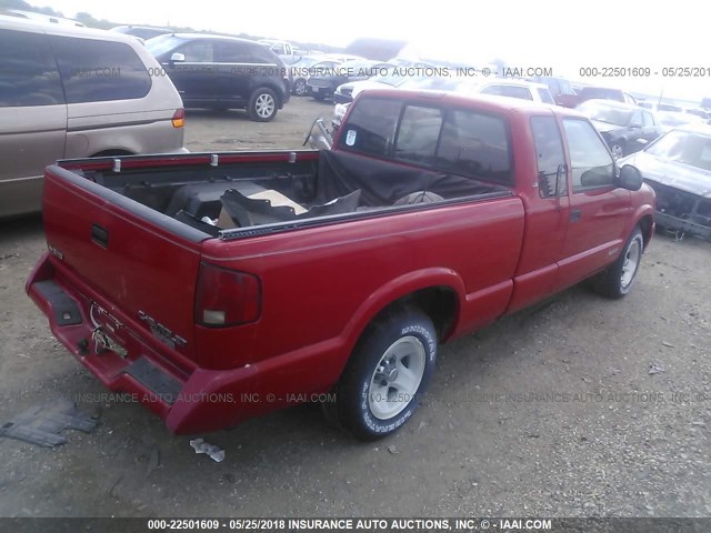 1GCCS19X0V8104039 - 1997 CHEVROLET S TRUCK S10 RED photo 4