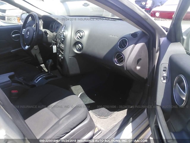 2G2WP552271229666 - 2007 PONTIAC GRAND PRIX SILVER photo 5