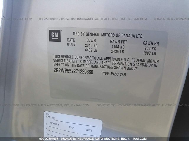 2G2WP552271229666 - 2007 PONTIAC GRAND PRIX SILVER photo 9