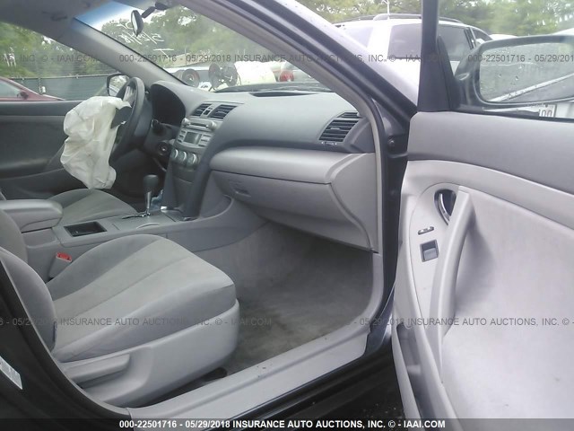 4T1BE46K17U182168 - 2007 TOYOTA CAMRY NEW GENERAT CE/LE/XLE/SE SILVER photo 5