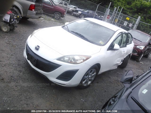 JM1BL1SF0A1246615 - 2010 MAZDA 3 I WHITE photo 2