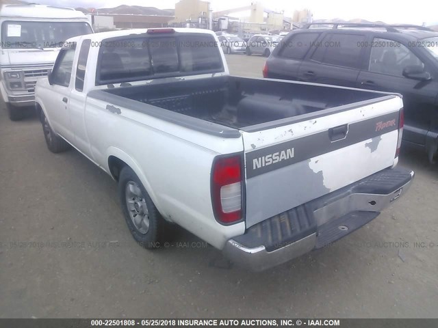 1N6DD26S9XC310504 - 1999 NISSAN FRONTIER KING CAB XE/KING CAB SE WHITE photo 3