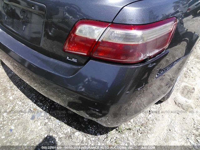 4T1BE46KX7U531473 - 2007 TOYOTA CAMRY NEW GENERAT CE/LE/XLE/SE GRAY photo 6