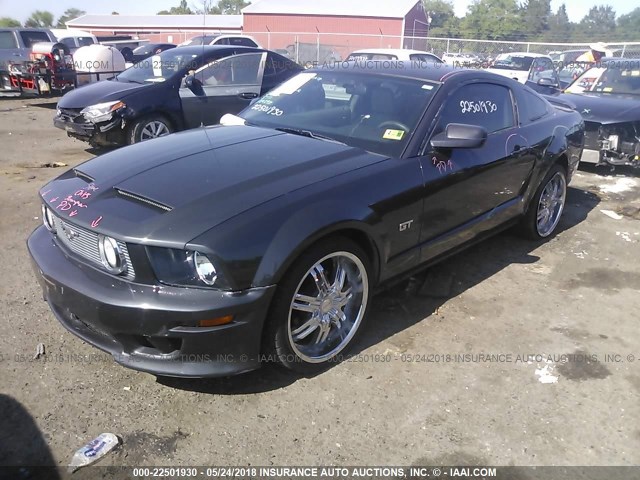 1ZVHT82H185139867 - 2008 FORD MUSTANG GT GRAY photo 2