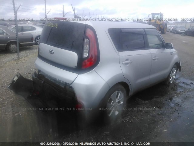 KNDJN2A25E7736108 - 2014 KIA SOUL SILVER photo 4