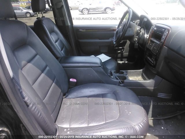 1FMZU75W15UB24159 - 2005 FORD EXPLORER LIMITED 黑色 照片 5