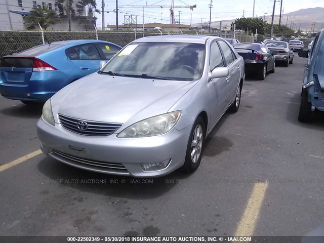 4T1BF30K16U111860 - 2006 TOYOTA CAMRY LE/XLE/SE Gümüş foto 2