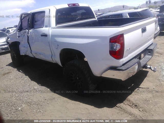 5TFDW5F13GX530381 - 2016 TOYOTA Tundra CREWMAX SR5/TRD PRO WHITE photo 3