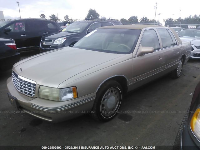 1GEEH90Y3WU550911 - 1998 CADILLAC COMMERCIAL CHASSI  GOLD photo 2