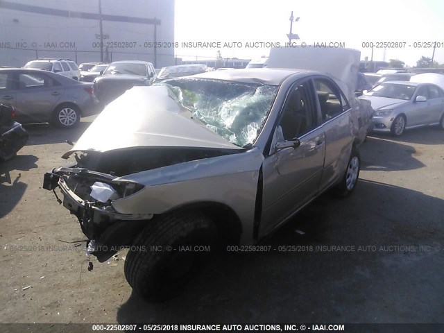 4T1BE32K74U356756 - 2004 TOYOTA CAMRY LE/XLE/SE ბეჟი ფოტო 2