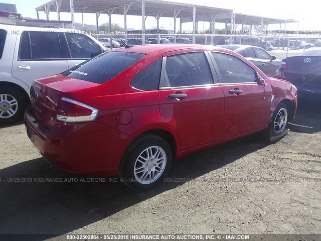 1FAHP35NX8W104112 - 2008 FORD FOCUS SE/SEL/SES RED photo 4