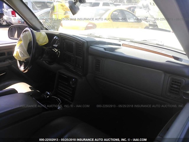 1GYEC63T74R197007 - 2004 CADILLAC ESCALADE LUXURY თეთრი ფოტო 5
