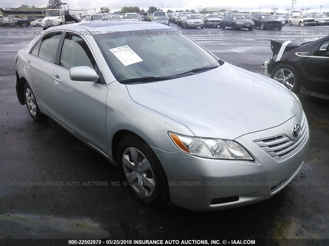 4T1BK46K47U033004 - 2007 TOYOTA CAMRY NEW GENERAT LE/XLE/SE SILVER photo 1