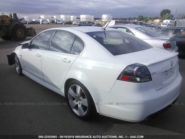 6G2EC57Y18L137858 - 2008 PONTIAC G8 GT WHITE photo 3