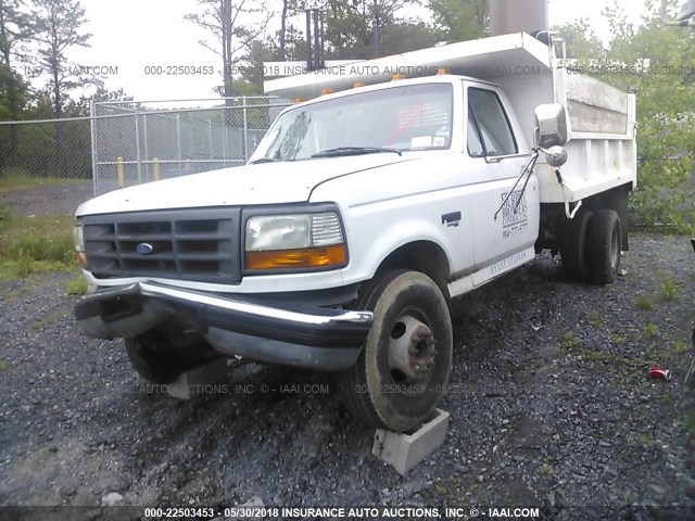 3FELF47F3VMA60752 - 1997 FORD F450 SUPER DUTY WHITE photo 2