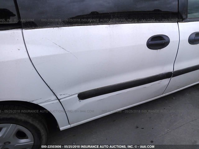 2FMZA51667BA02974 - 2007 FORD FREESTAR SE WHITE photo 6