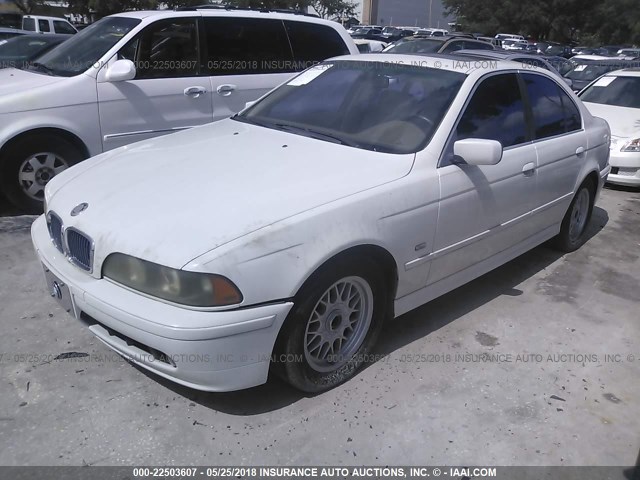 WBADT43452GY43083 - 2002 BMW 525 I AUTOMATIC WHITE photo 2