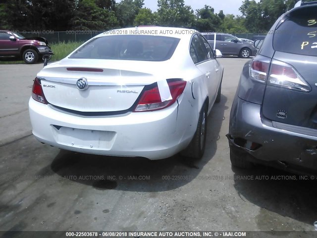 2G4GR5ER9C9215228 - 2012 BUICK REGAL WHITE photo 4