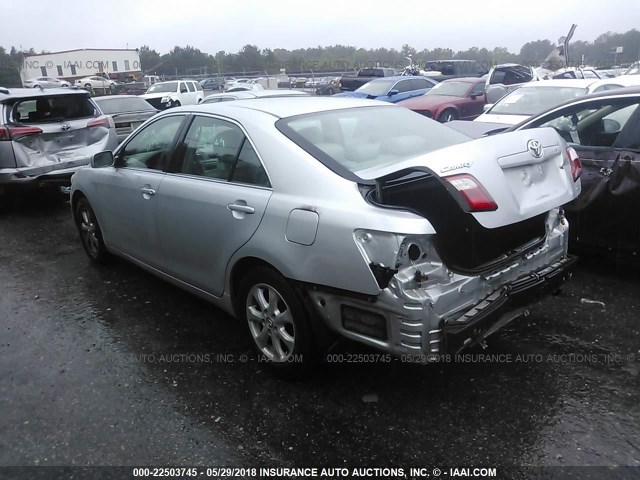 4T1BE46K67U136786 - 2007 TOYOTA CAMRY NEW GENERAT CE/LE/XLE/SE SILVER photo 3