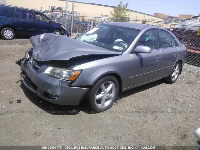 5NPEU46FX7H253871 - 2007 HYUNDAI SONATA SE/LIMITED SILVER photo 2