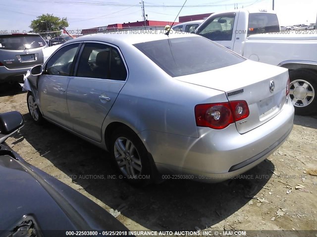 3VWEF71K07M186186 - 2007 VOLKSWAGEN JETTA WOLFSBURG 银色 照片 3