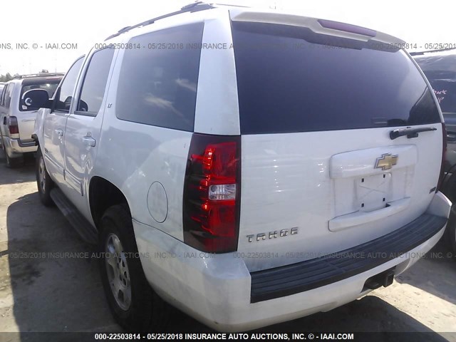 1GNSCAE01BR372953 - 2011 CHEVROLET TAHOE C1500  LS WHITE photo 3