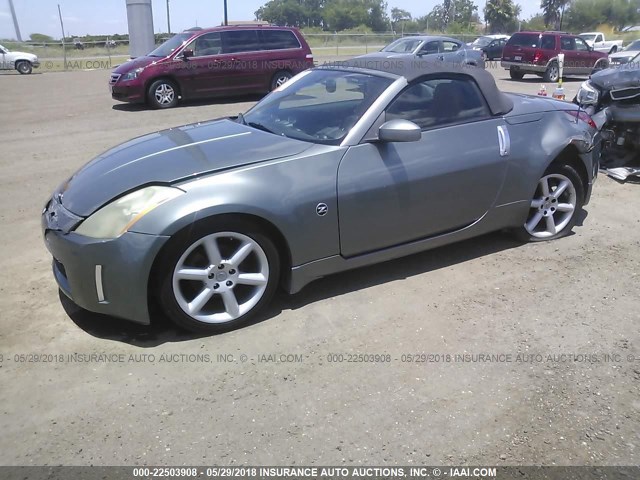 JN1AZ36A35M756257 - 2005 NISSAN 350Z ROADSTER GRAY photo 2