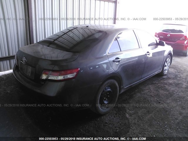 4T4BF3EK0AR015645 - 2010 TOYOTA CAMRY SE/LE/XLE 灰色 照片 4
